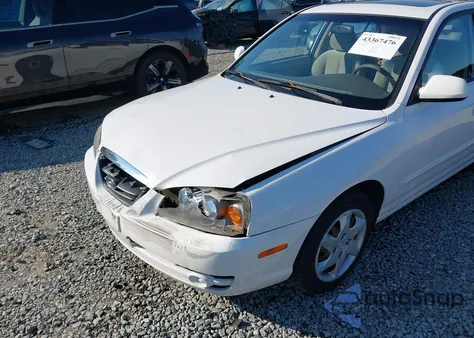 2005 Hyundai Elantra Gls/Gt z USA, uszkodzony, nr VIN KMHDN46DX5U026363